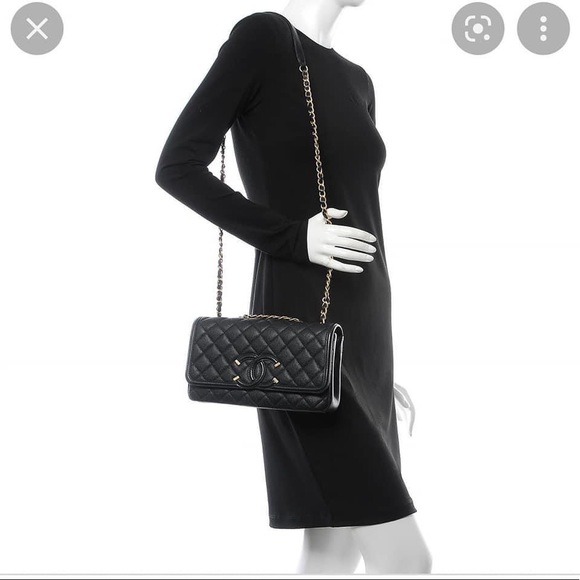 ❌sold❌Chanel Caviar Filigree Medium Flap GHW - Picture 13 of 15